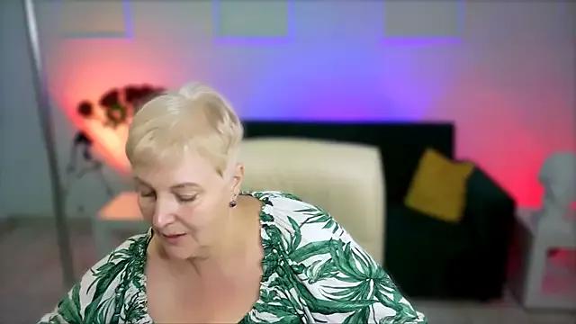 MaryMogan from StripChat is Freechat