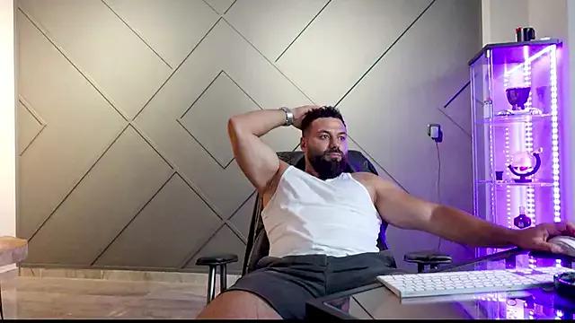 mattmasterss from StripChat is Freechat