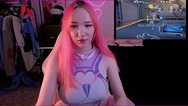 Maya_Viola from StripChat is Freechat