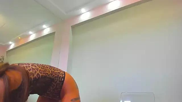 MayaHellen from StripChat is Freechat