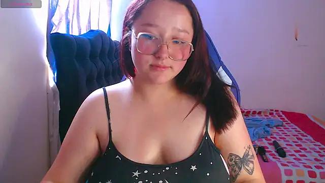 megan_owo from StripChat is Freechat