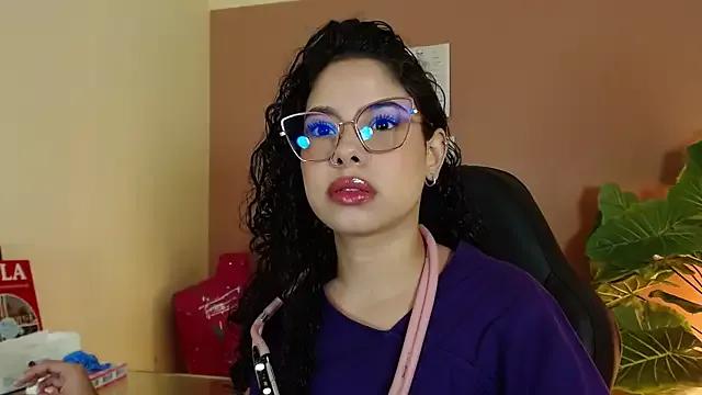MelanieWillians from StripChat is Freechat
