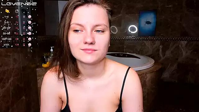 MelindaTin from StripChat is Freechat