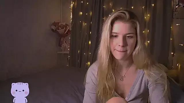 Melissa_smith_ from StripChat is Freechat