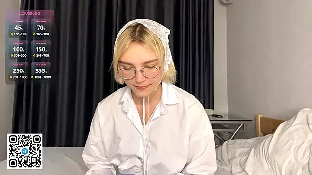 Checkout the world of free chat sex and chat with our steamy slutz, bringing your cherished characters to life with authentic outfits and live productions.