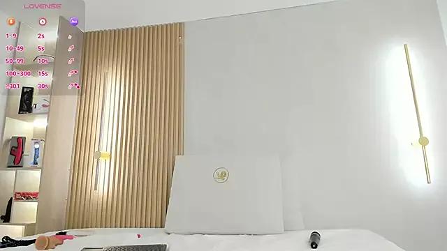 mia_dollce from StripChat is Freechat