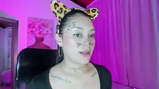 miawhite_x1 from StripChat is Freechat