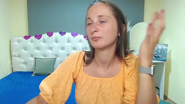 MichelLeee from StripChat is Freechat