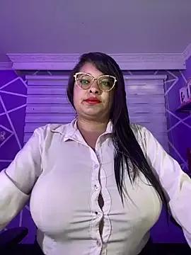 MiiaaJoness from StripChat is Freechat