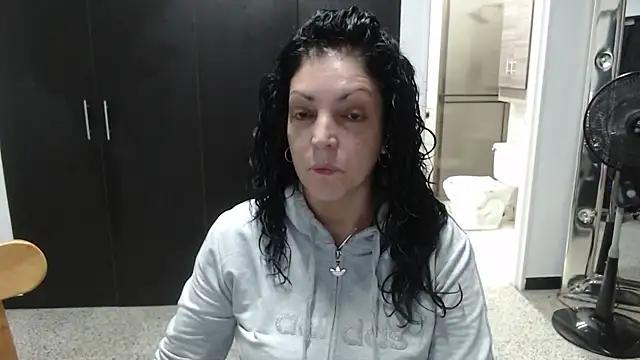 mijal_queen from StripChat is Freechat