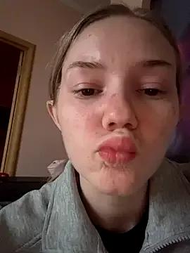 MilaMoone from StripChat is Freechat