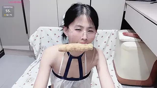 Milk-tea-888 from StripChat is Freechat