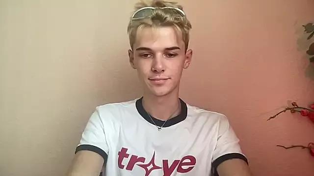 Milk_Guy from StripChat is Freechat