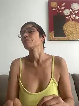 MireyaTorresGu from StripChat is Freechat