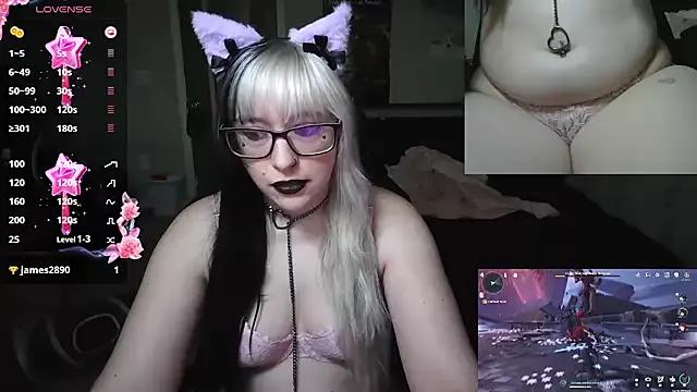 MissLoreleii from StripChat is Freechat
