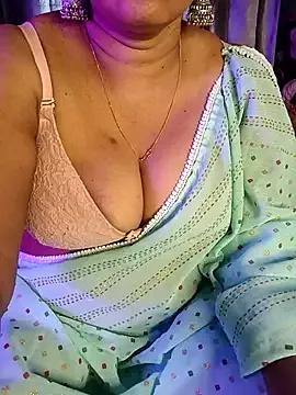 monaa-darling from StripChat is Freechat