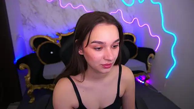 MusaPleasuree from StripChat is Freechat
