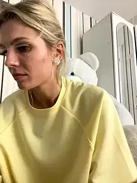My_Hotgirl from StripChat is Freechat