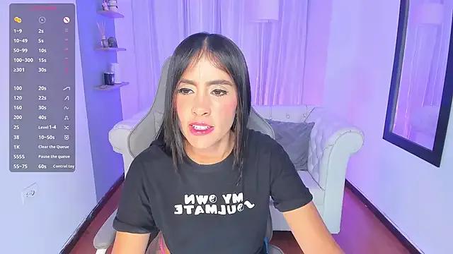 natalia_leon from StripChat is Freechat