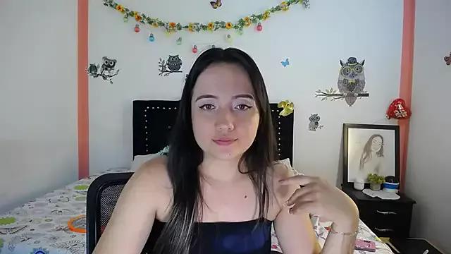 naughty_girl_4u from StripChat is Freechat