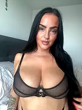 NaughtyNancy from StripChat is Freechat
