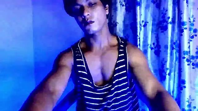 nick__yy from StripChat is Freechat