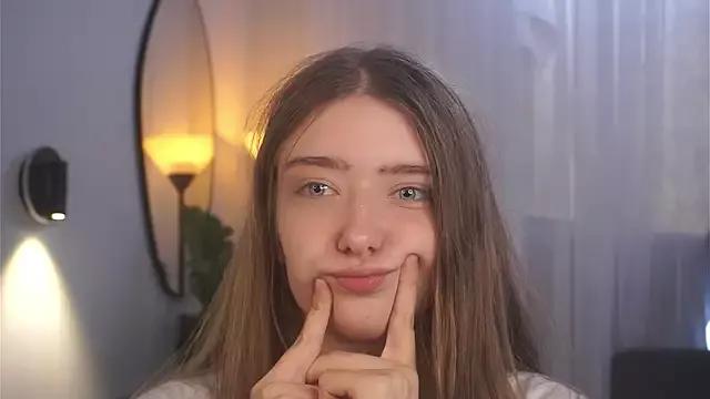 NickiLoureiro from StripChat is Freechat