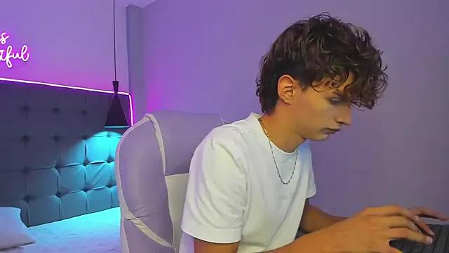 NicolasFerrer18 from StripChat is Freechat