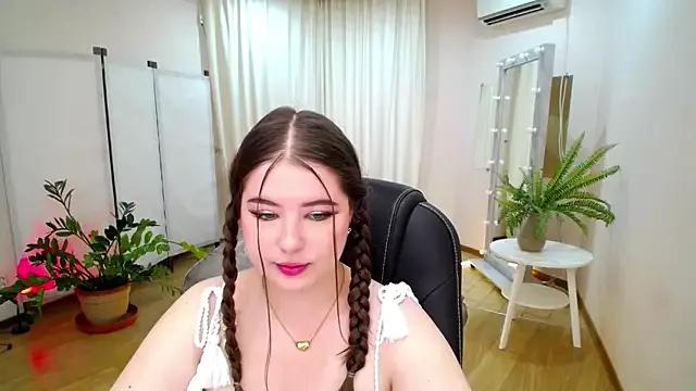 NicoleFoxery from StripChat is Freechat