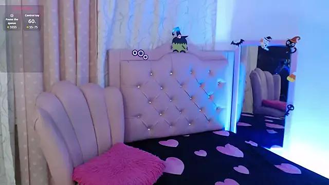 nikki_skinny_ from StripChat is Freechat