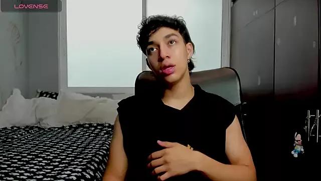 Noxx_starkK from StripChat is Freechat