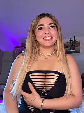 Photos of OriannaFox from StripChat is Freechat