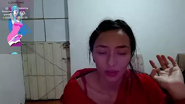 paola_____ from StripChat is Freechat