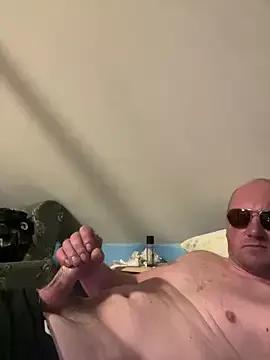 paul_daniel from StripChat is Freechat