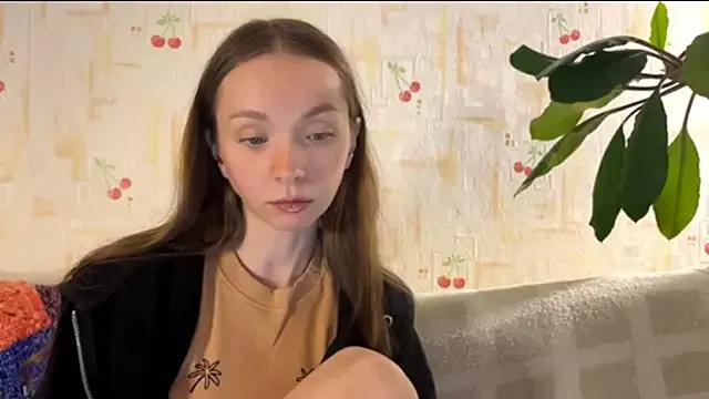 PaulaTisch from StripChat is Freechat