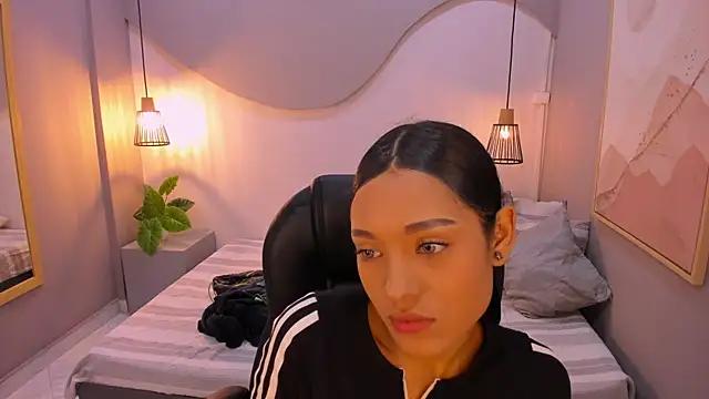 Paulina_ortiz from StripChat is Freechat
