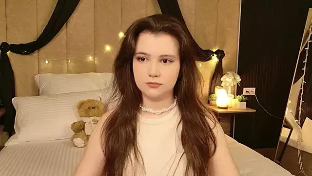 Pauline_Heaven from StripChat is Freechat