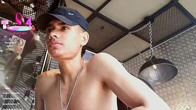 PeterSanders1 from StripChat is Freechat