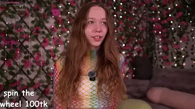 Petite_Polly from StripChat is Freechat