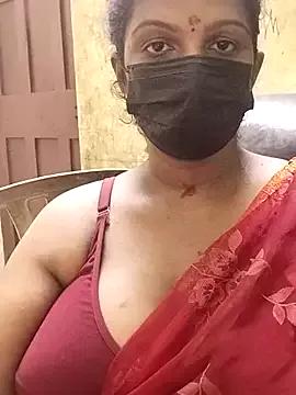 poojaa-rani from StripChat is Freechat