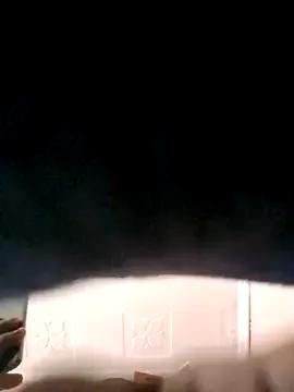 pretty-donna from StripChat is Freechat