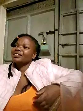 pretty-donna from StripChat is Freechat
