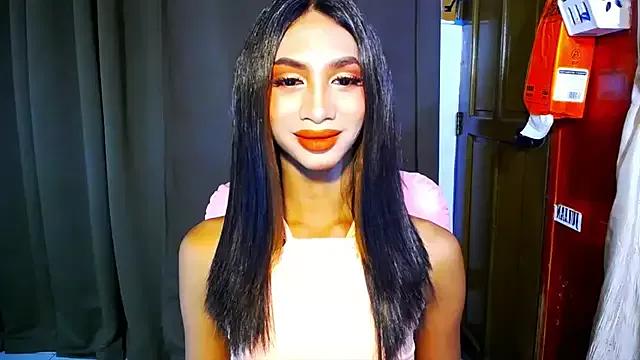 PrettyLatiina from StripChat is Freechat