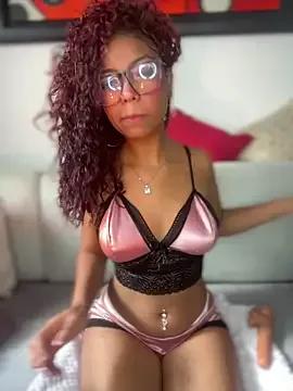 PrettyTiana_ from StripChat is Freechat