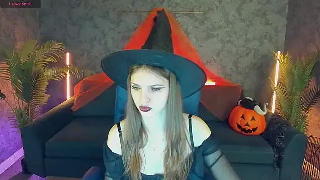 PussyOnLuck from StripChat is Freechat
