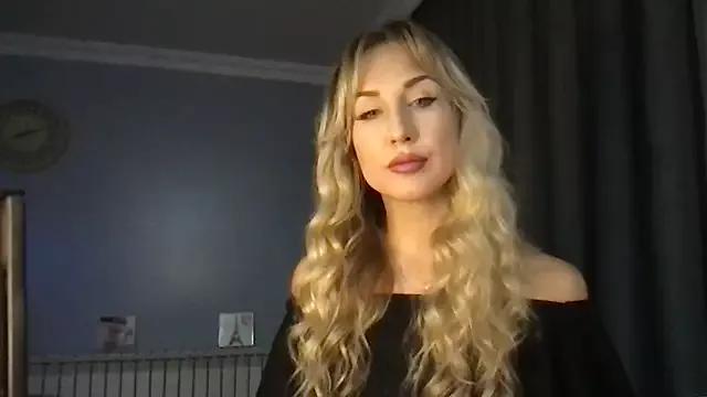 Pyrelissa from StripChat is Freechat