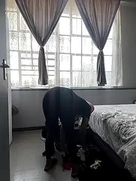 Queen-Boobylicious from StripChat is Freechat