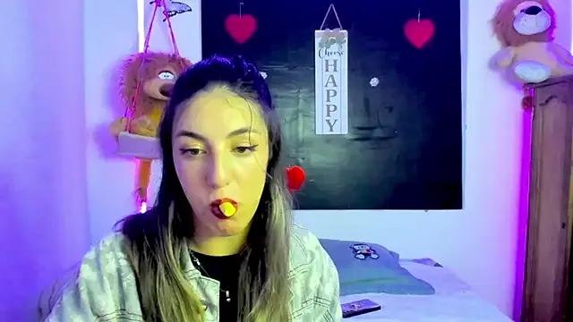 queen-natty from StripChat is Freechat