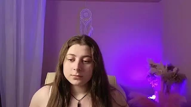 Queen_Michelle_ from StripChat is Freechat