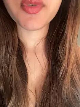 Queen_Shanuu from StripChat is Freechat